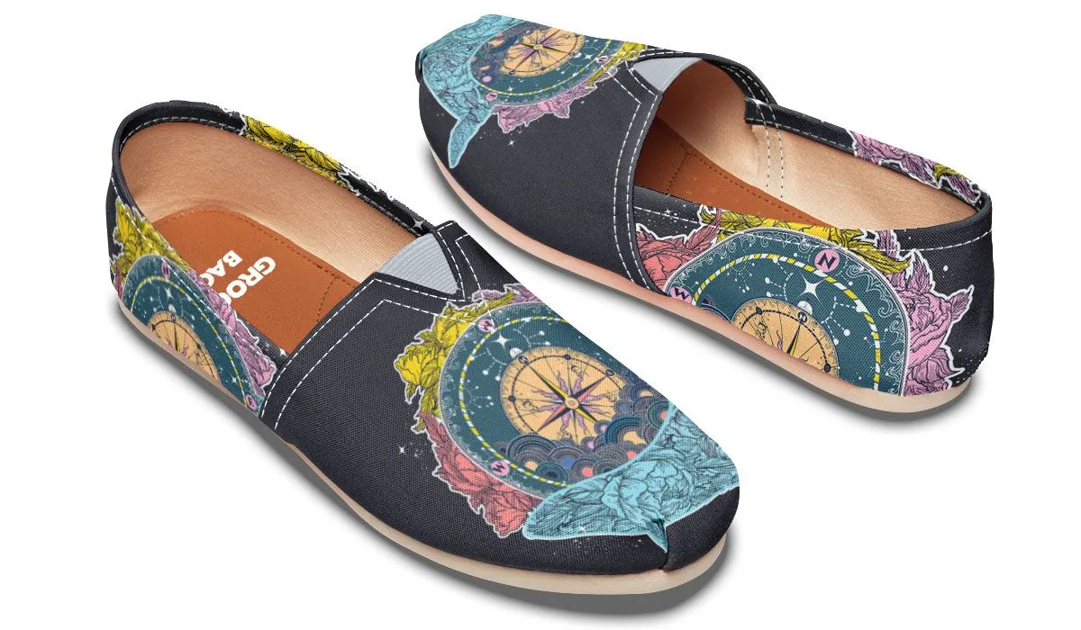 Artsy Compass Casual Shoes