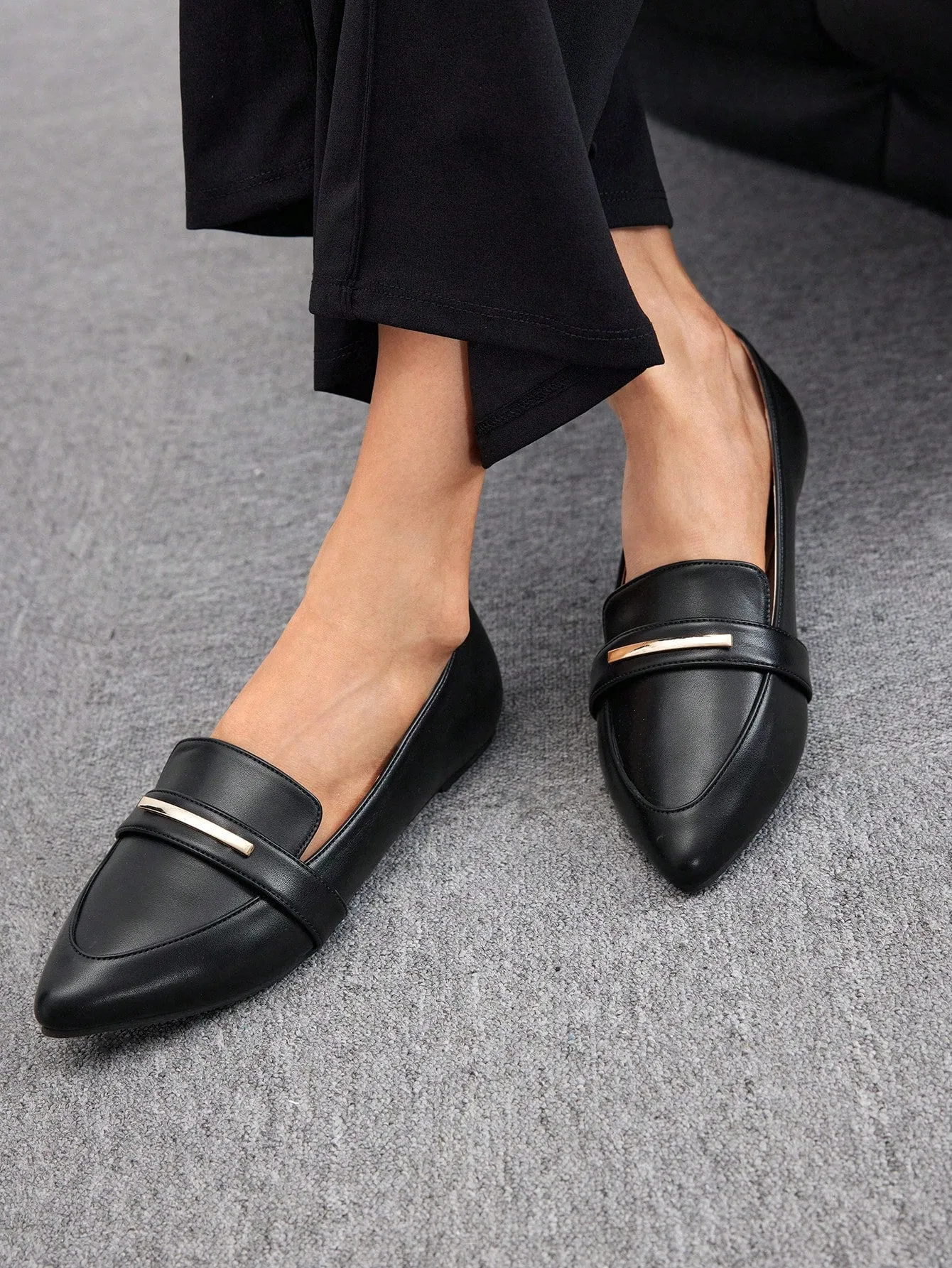 CUCCOO BIZCHIC Fashionable Black Metal Decorated Pointed Toe Loafers For Women