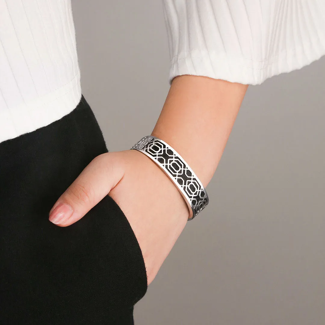 Peranakan Grace Bangle - Lychee White - Sterling Silver